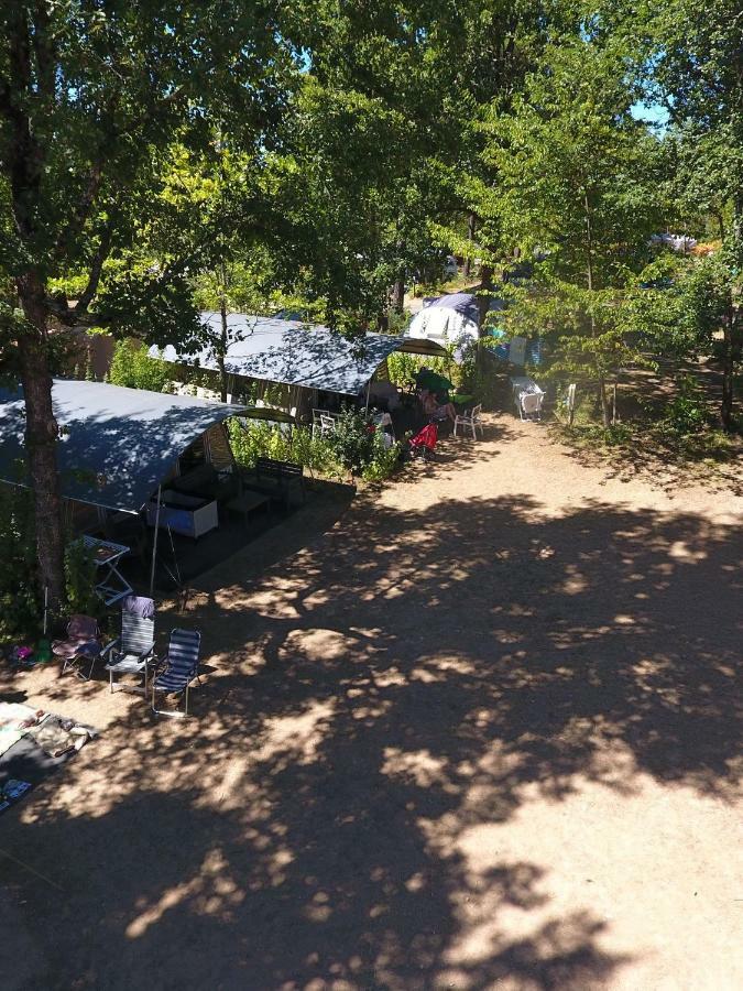 Europe Tents Camping Le Clou Meynard Kültér fotó